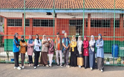 Kegiatan Aksi Bersih Lingkungan Sekolah